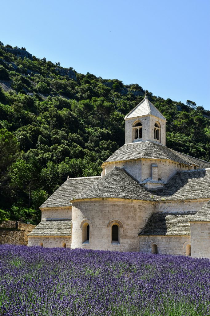 Beautiful view of Abbaye de Sénanque with lavender fields in Provence, France.
