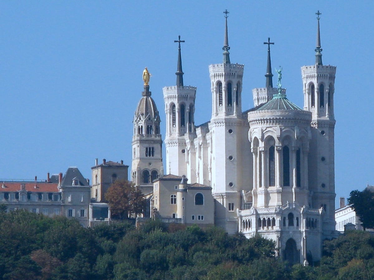 2 days in Lyon: the basilica of Fourviere above the Saone