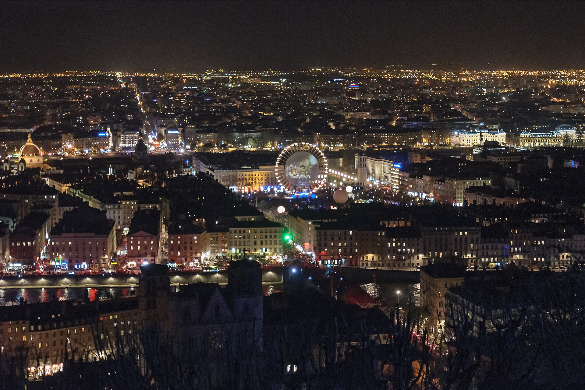 2 days in Lyon: the Fete des Lumieres lighting the city in December